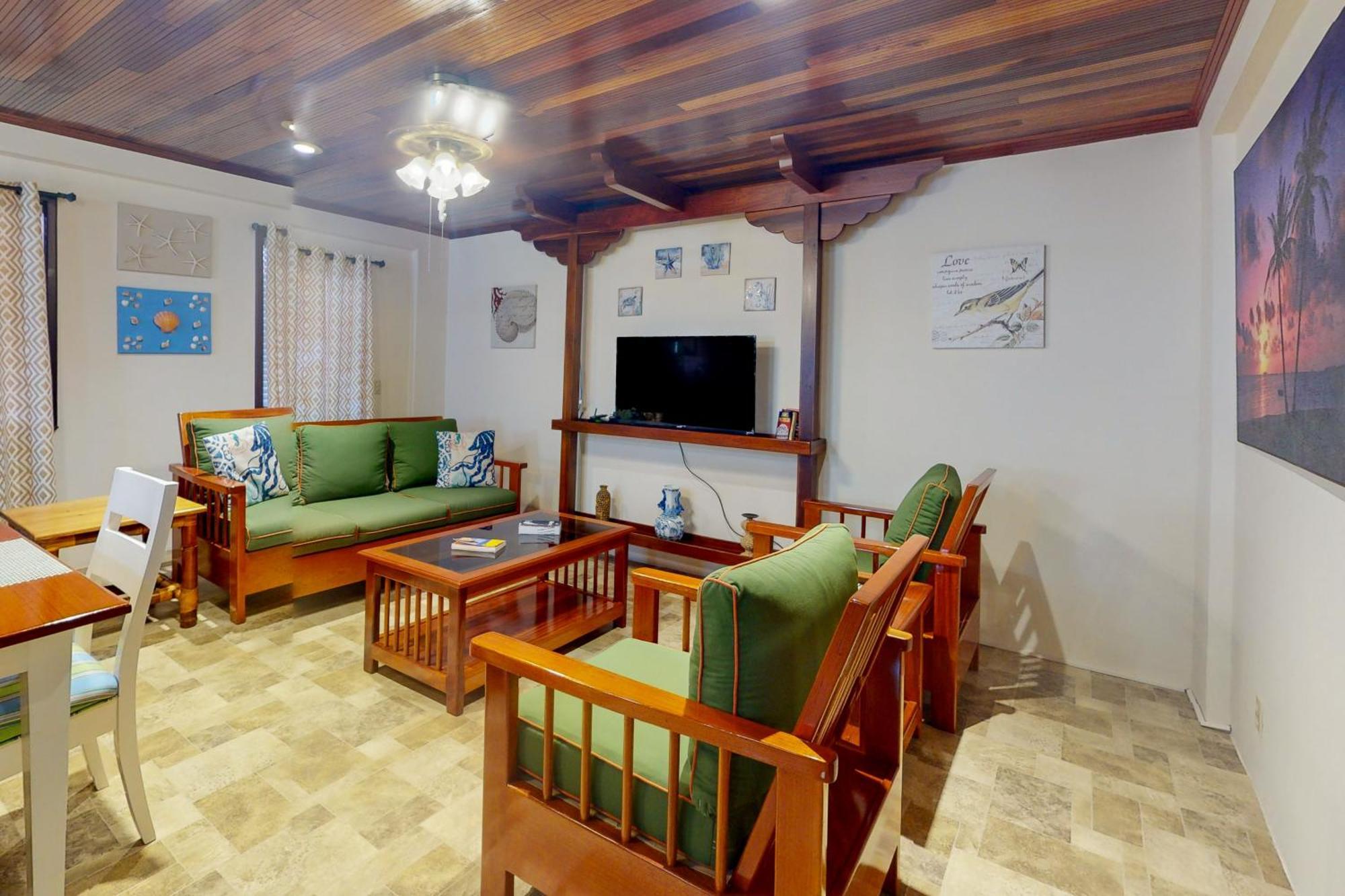 Hummingbird Home Suites San Pedro  Rom bilde
