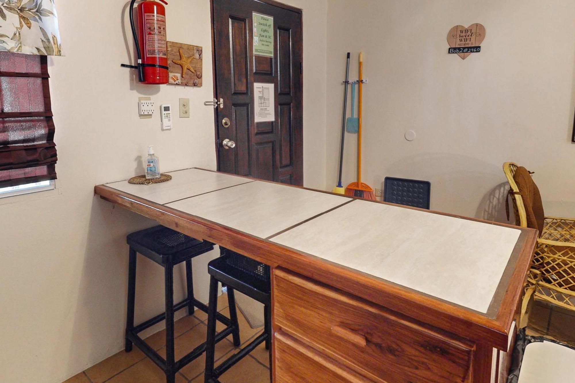 Hummingbird Home Suites San Pedro  Rom bilde