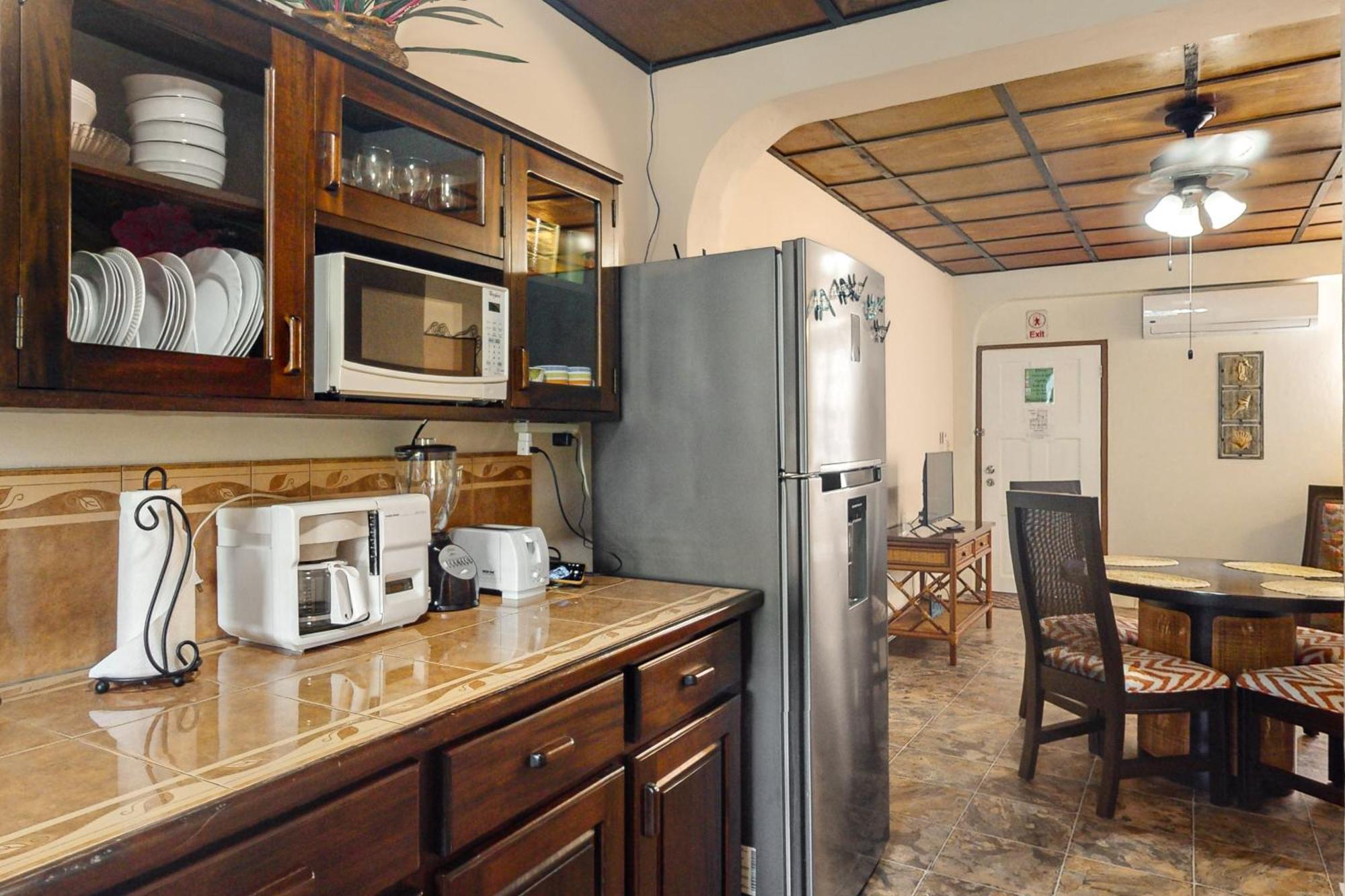 Hummingbird Home Suites San Pedro  Rom bilde