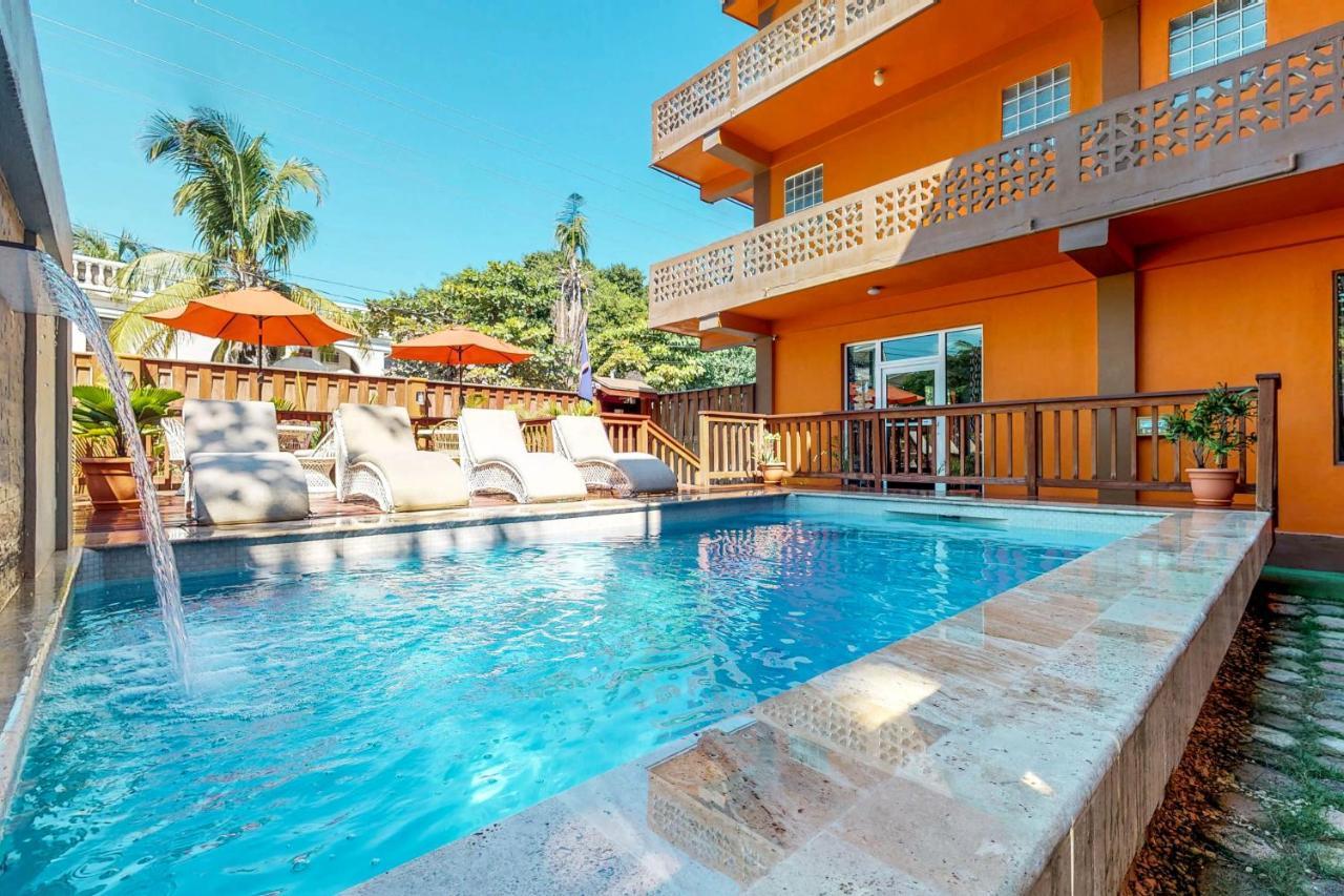 Hummingbird Home Suites San Pedro  Eksteriør bilde